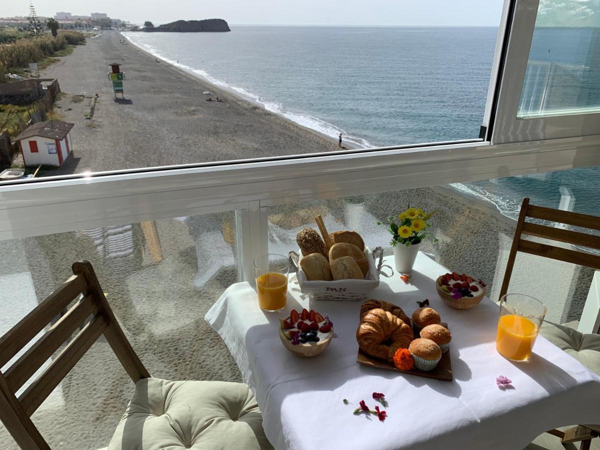 Ocean Beach Salobrena Bagian luar foto